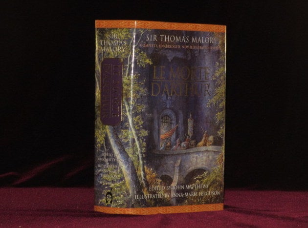 Item #08875 LE MORTE D'ARTHUR. Complete, Unabridged, New Illustrated Edition. Thomas MALORY, John Matthews.